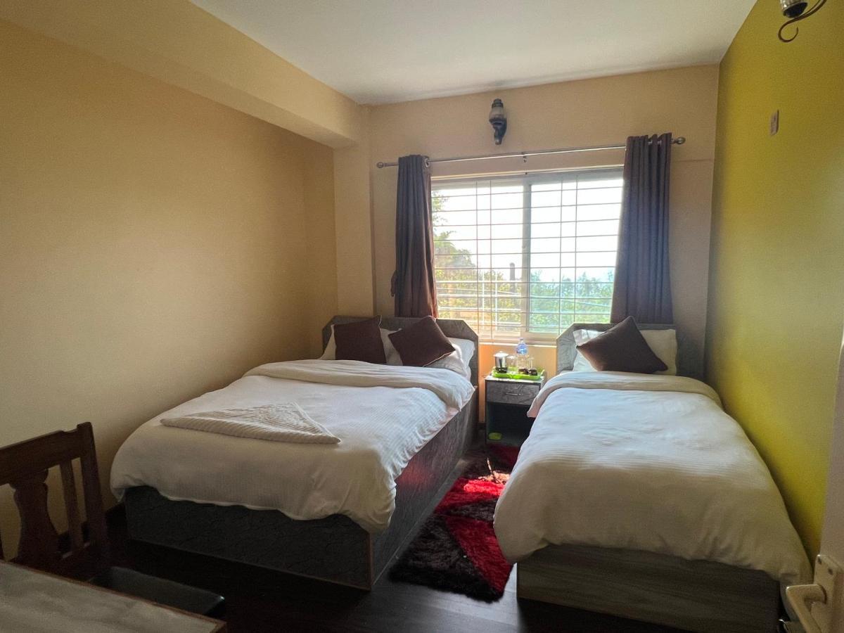Village View Hotel 2*