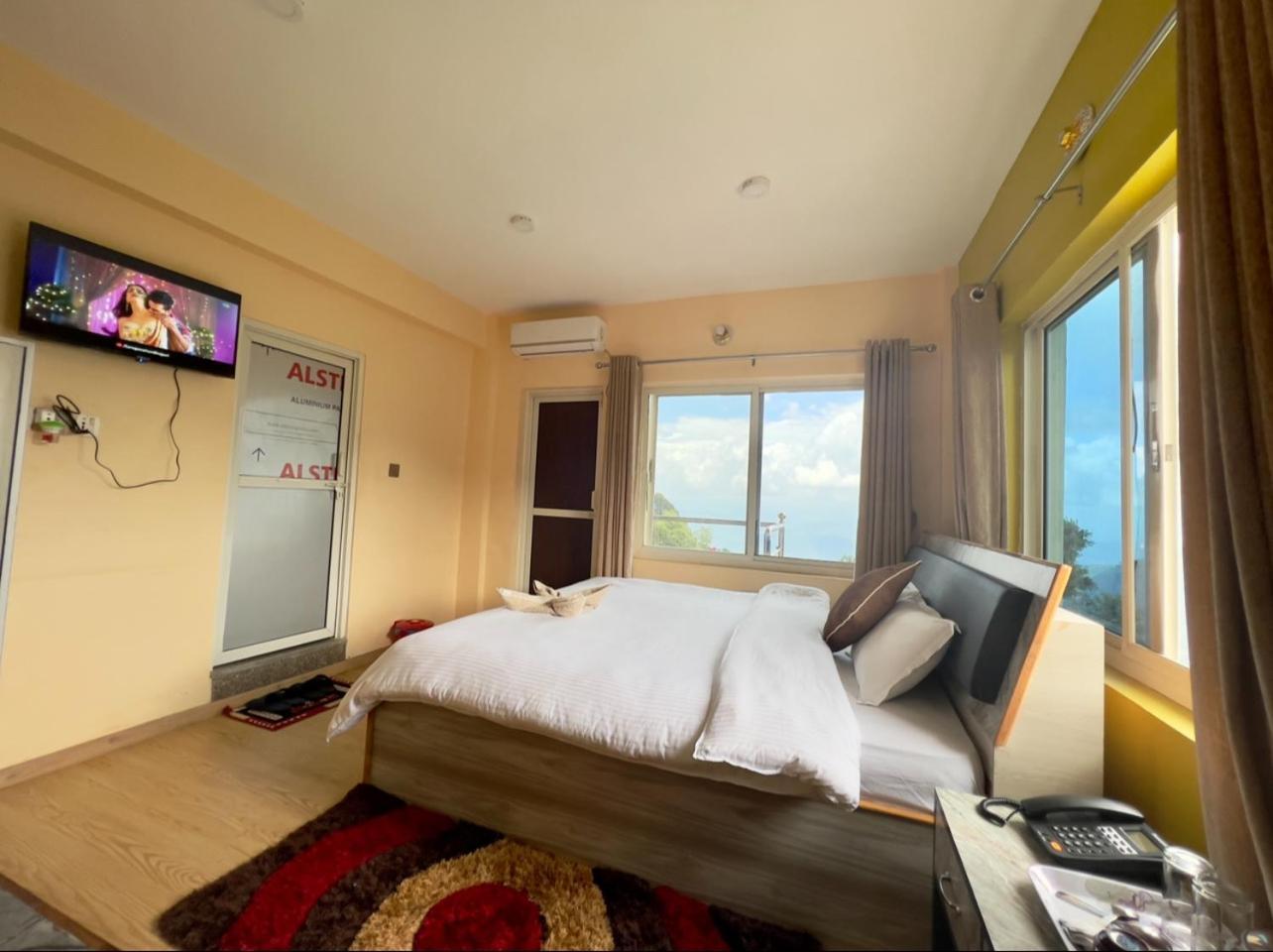 Village View Hotel 2*