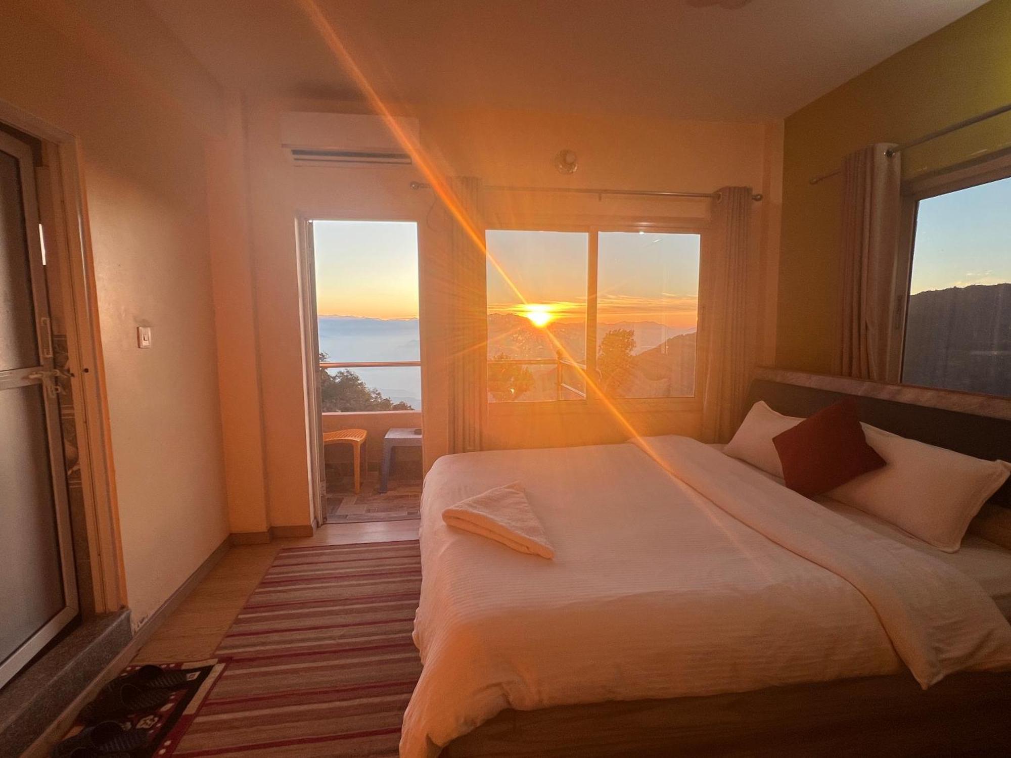 Village View Hotel