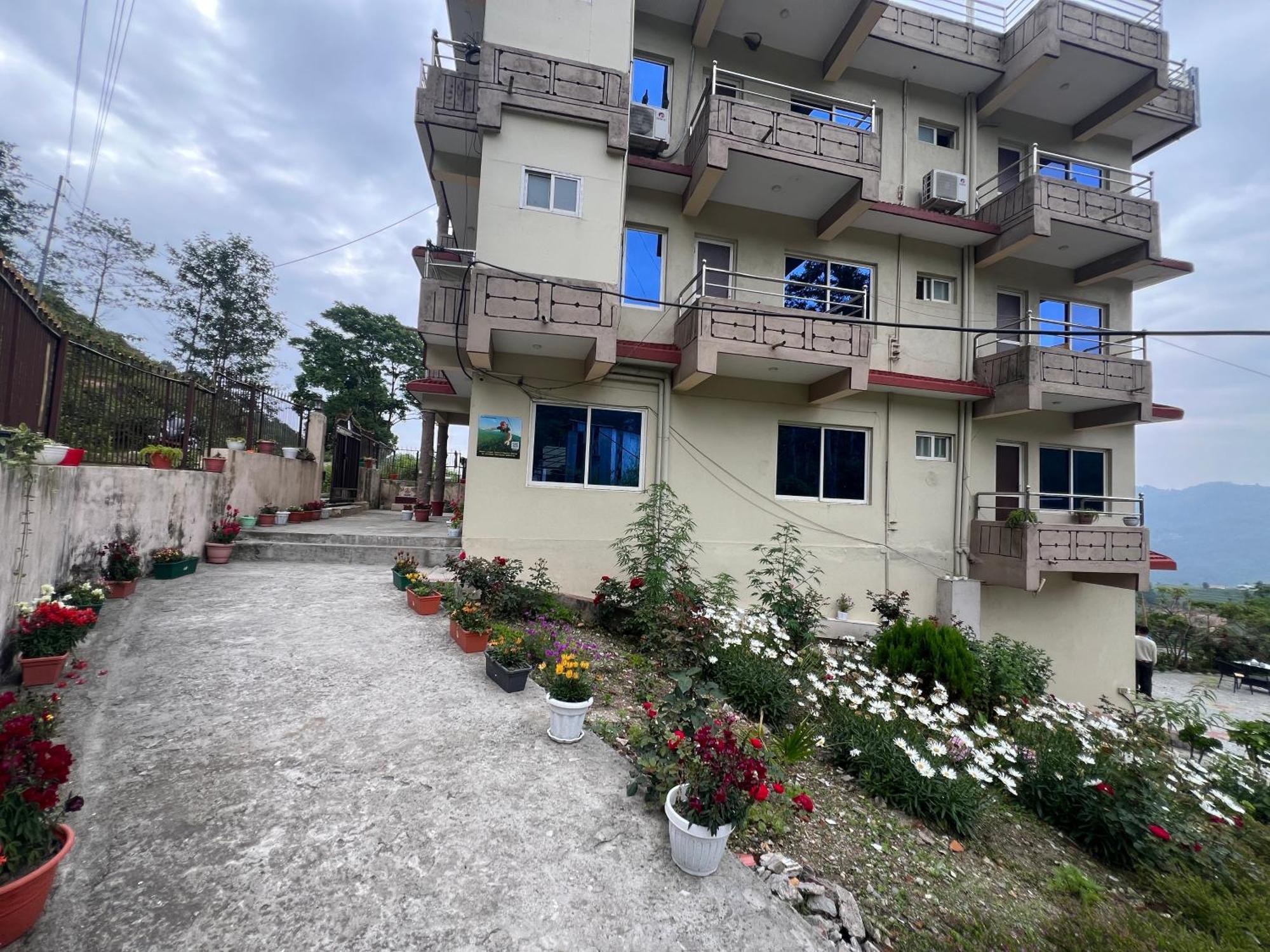 Village View Hotel